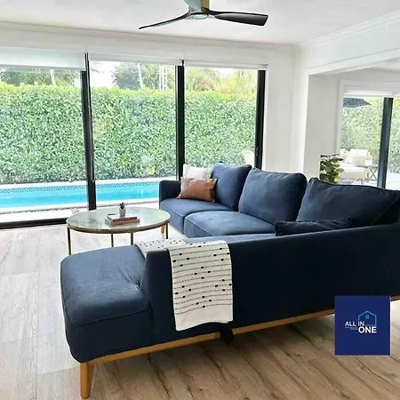 Pool & Fire Pit -Sleeps 8 - Mins To South Beach - Wynwood - Brickell